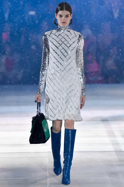 Look 34